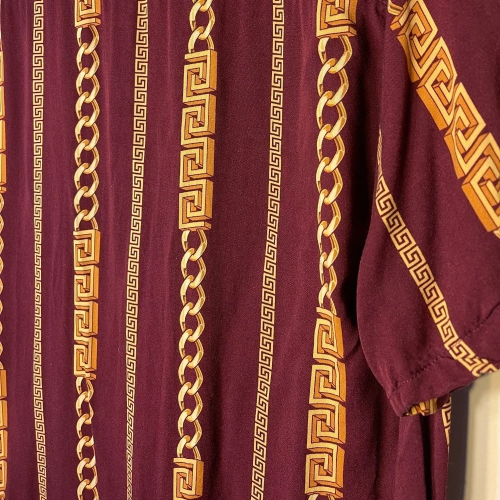 Men's Gold Chains Patterned Button up short sleeve Shirt - Picture 7 of 7